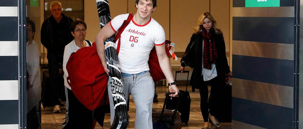 Nach dem Aus seiner Washington Capitals in der NHL packte Alexander Owetschkin sofort seine Sachen und machte sich auf nach Europa.