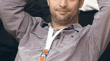 Glasige Augen. Füchse-Geschäftsführer Bob Hanning verfolgte am Dienstag infektgeschwächt den historischen Sieg gegen Frisch Auf Göppingen. 