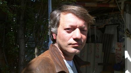 Bildhauer Hüseyin Arda.