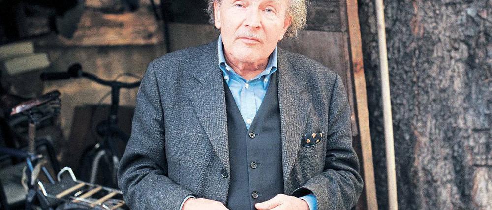 Die ganze Gegend erzählen, auf tausend Seiten. Der 68-jährige Schriftsteller Peter Kurzeck. Foto: Jürgen Bauer/Ullstein-Bild