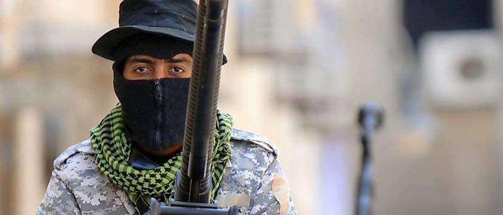 Eine Waffenruhe in Libyen scheint möglich - doch die Rebellen wollen erst Ergebnisse sehen. 