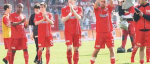 Marmor, Stein und Eisern bricht. Nach dieser Saison muss der 1. FC Union wichtige Leistungsträger wie Karim Benyamina (2. v. r.) ersetzen. Foto: dpa