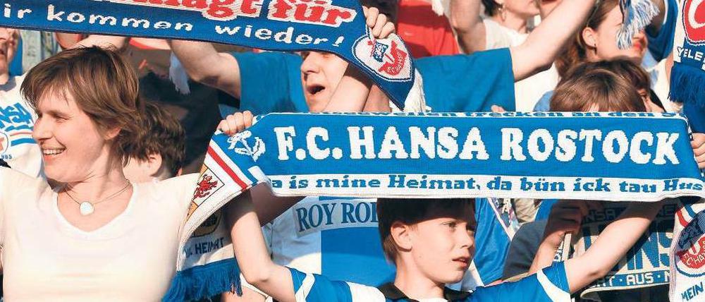 Der Norden ist oben. Hansa Rostock hat sich in der Dritten Liga konsolidiert und bei den letzten Heimspielen mehr als 20.000 Fans mobilisiert.