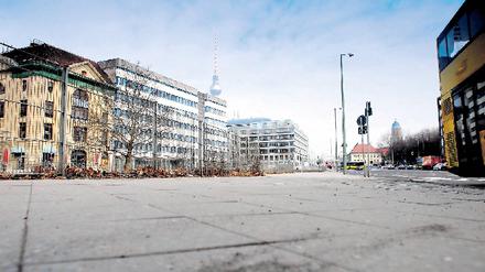 Der Petriplatz in Mitte. An der Gertraudenstraße nahe der Gertraudenbrücke lag einst das Zentrum der mittelalterlichen Stadt Cölln bei Berlin. In den vergangenen Jahrhunderten standen hier schon fünf Kirchen.