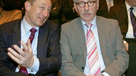 Thilo Sarrazin (re.) mit IHK-Geschäftsführer Jan Eder.