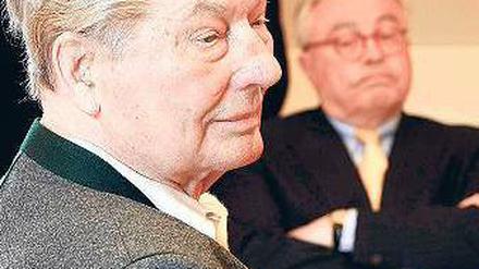 Keines Blickes würdigten sich Leo Kirch und Rolf Breuer (hinten). 
