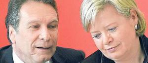 Blockiert. Die Linken-Chefs Gesine Lötzsch und Klaus Ernst. Foto: dpa