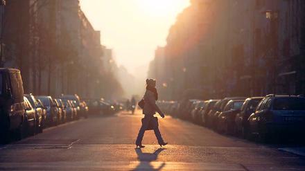 Kreuzberger Nächte können sehr lang sein, Sonnenaufgänge in Friedrichshain besonders schön. Foto: dpa