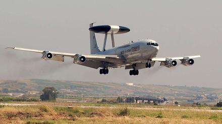 Deutsche Soldaten sollen mit Aufklärungsflugzeugen über Afghanistan fliegen. 