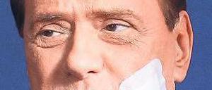 Foto: Julian Warnand/dpa