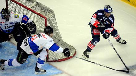 Die Eisbären haben vorgelegt.