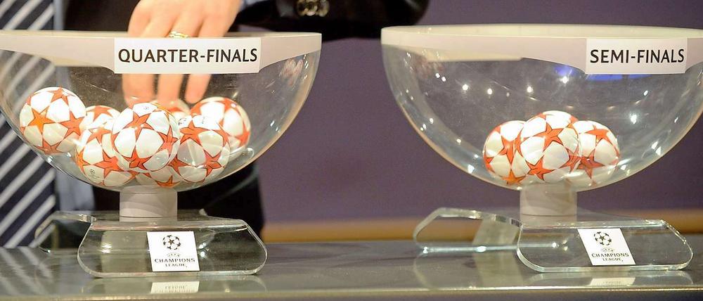 Gary Lineker zog die Lose für das Viertel- und Halbfinale der Champions League.