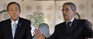 Sprachen über die Bedeutung der UN-Resolution 1973: UN-Generalsekretär Ban Ki Moon und der Generalsekretär der Arabischen Liga Amr Mussa.