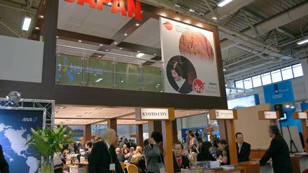 Normaler Betrieb - so scheint es - herrscht am Tag des Erdbebens am japanischen Stand auf der ITB.