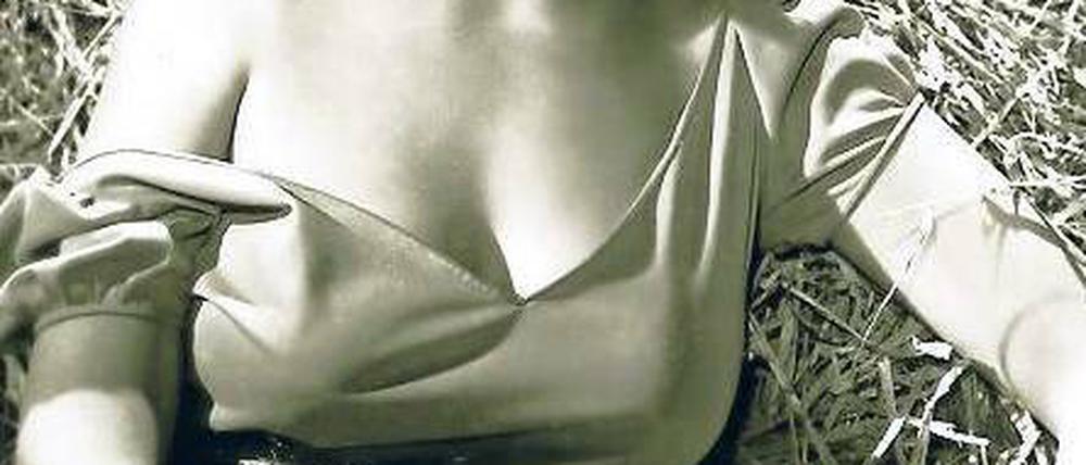 Kein Mann konnte es mit ihr aufnehmen. Jane Russell in „The Outlaw“ (1943). „Der Busen von Jane Russell hängt über dem Film wie eine Gewitterwolke über der Landschaft“, wetterte die Zensur. Der Film blieb drei Jahre lang verboten. Foto: Reuters