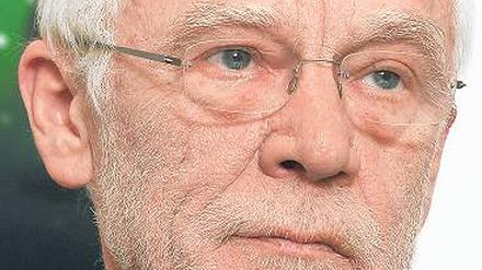 Bildungssenator Jürgen Zöllner hat schnellere Einstellungen versprochen. Der Protest reift dennoch.