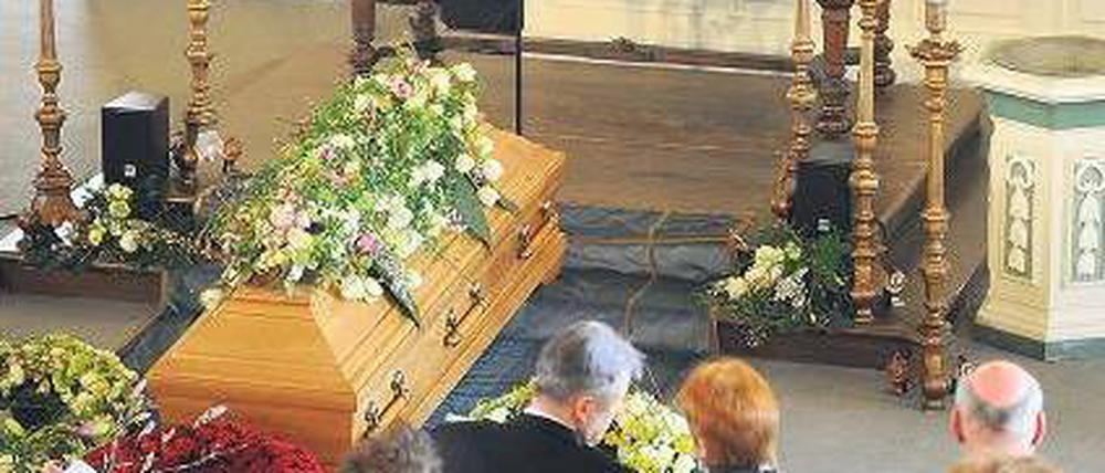 Stilles Gedenken. Stobbe war am 19. Februar verstorben. Foto: dpa