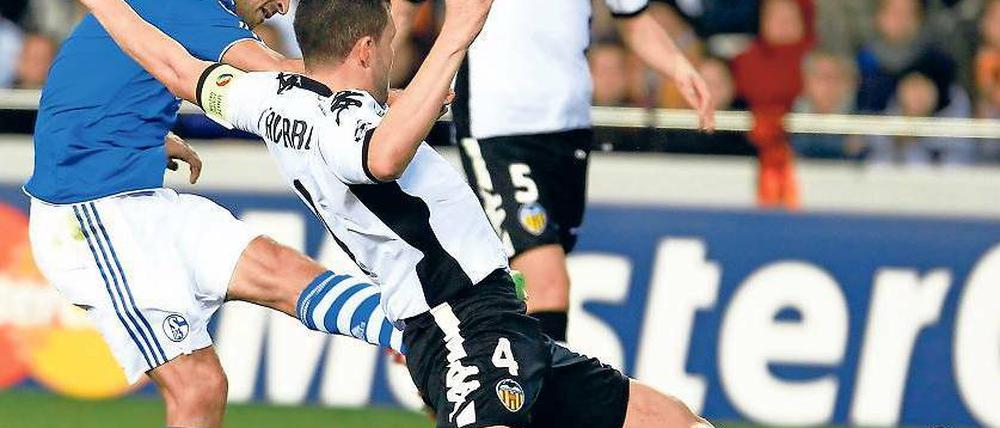 Einsame Spitze. Raúl erzielte gegen Valencia sein 69. Champions-League-Tor. Foto: Reuters