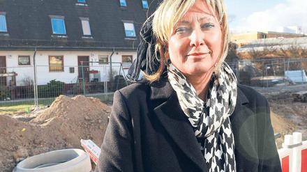 Vor elf Monaten kaufte Mayada Abbas ein Reihenhaus in Lichtenrade. Weil sie bei dem geplanten Ausbau des Kirchhainer Damms mitzahlen müsste, will sie nun wieder ausziehen.