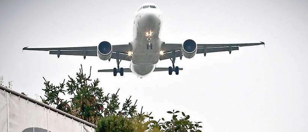 Noch sind es eineinhalb Jahre bis zur Eröffnung des Großflughafens. Wo die Maschinen über die Häuser fliegen werden, ist jedoch nach wie vor unklar.