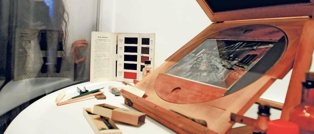 Im Museum Steglitz lernten Schüler alte Fototechniken kennen, betrachteten frühe Berlin-Fotografien und schufen eigene Stadtbilder.
