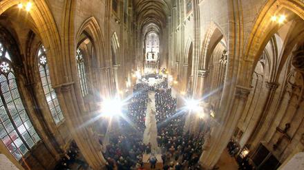 Die Trauerfeier für die Opfer des Zugunglücks fand am Sonnabend im Halberstädter Dom statt.