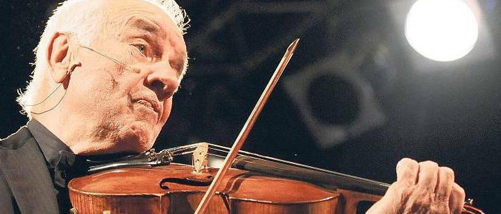 Für die Vielfalt auch mit Geige: Armin Mueller-Stahls Lieder bewegen sich zwischen Jazz und Chanson, Witz und Wehmut.