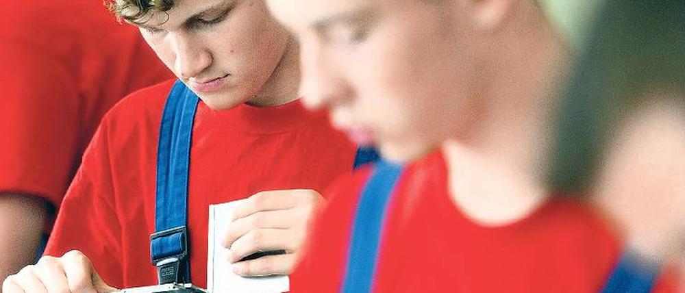 Unter Preisdruck. 421 Euro im Monat kostet die Ausbildung eines Jugendlichen.