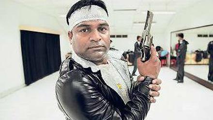 "The Bengali Detective".