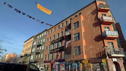 Ein gemeinsamer Konsens eint die Bewohner der Liebigstraße 14, und doch sind sie alle grundverschieden. Wie dem auch sei - Innensenator Körting hielt eine Räumung für unvermeidlich.