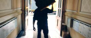 Alles muss mit. Noch vor allen anderen Umzugs-Maßnahmen ist im Internet ein Verfügbarkeitscheck durchzuführen: Welche Dienste, Telefon- oder DSL-Anschlüsse stehen an meinem neuen Wohnort überhaupt zur Verfügung? Foto: Falko Siewert/dpa/tmn