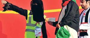 Freie Platzwahl. Beim Asien-Cup bleiben bisher viele Sitze in den Stadien leer. Foto: dpa