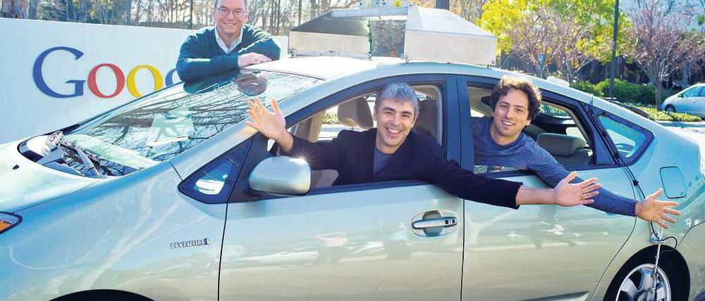 Neu aufgestellt. Eric Schmidt steigt aus der operativen Führung aus, Larry Page setzt sich ans Steuer, und Sergey Brin bleibt im Hintergrund. Foto: dpa