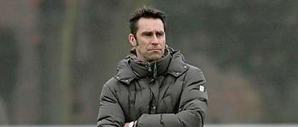 Michael Preetz, 43, gehört seit 1996 zu Hertha BSC. Als Spieler erzielte er in 223 Spielen in der Zweiten und Ersten Bundesliga 93 Tore und ist damit Rekordtorschütze der Berliner. Ab 2003 arbeitete er als Assistent der Geschäftsführung, seit Juni 2009 als Manager. 
