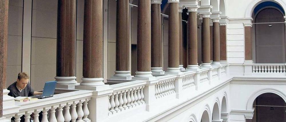 Vom Forscher zum Firmengründer. Allein aus der TU gehen jährlich 20 bis 25 neue Unternehmen hervor. Diese Entwicklung will die Hochschule weiter forcieren. 