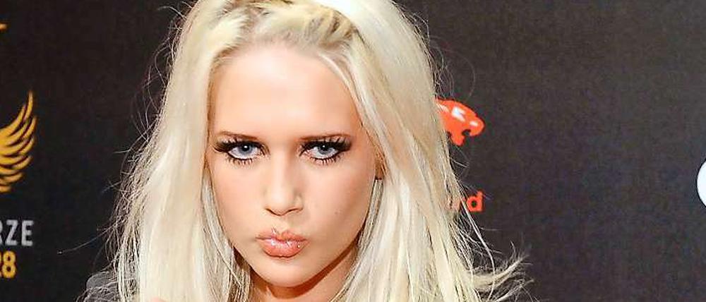 Fürs Zicken vom Zuschauer ins Erdloch geschickt: Ex-Topmodel-Kandidatin Sarah Knappik, hier in besseren Tagen, Von den Machern des Dschungelcamps wurde die 24-jährige nun auf Krawall gebürstet.