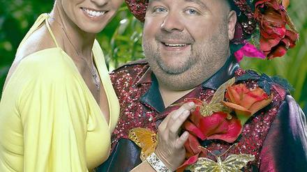 Ist ein Bücherleser wirklich ein besserer Mensch als ein Kakerlaken-TV-Zuschauer? Im Angesicht von Dirk Bach und Sonja Zietlow scheint die Antwort eindeutig. 
