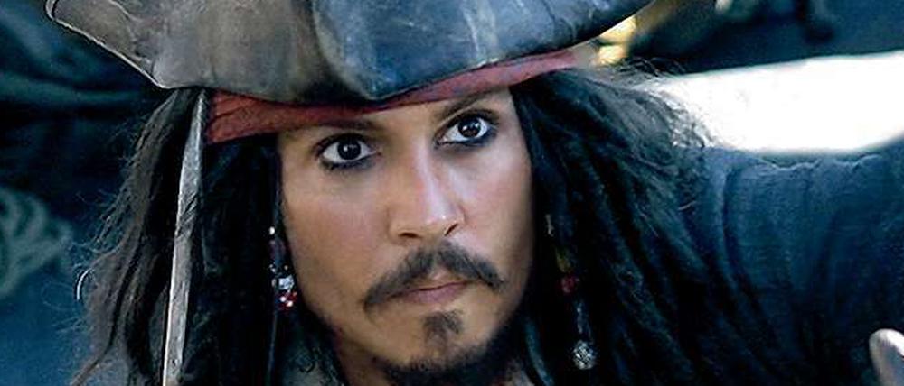 Erst kamen die Piraten, nun auch noch eine Meuterei: Die Begriffe der Abenteuerliteratur feiern derzeit ein erstaunliches Comeback in der Wirklichkeit.