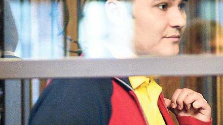 Schwer durchschaubares Geschäft. Ante Sapina, in Berlin lebender Kroate (hier beim Prozess gegen ihn 2005), setzte bei asiatischen Wettanbietern bis zu 300.000 Euro auf ein manipuliertes Spiel. 
