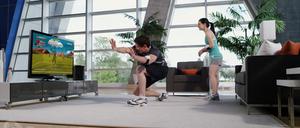 Das Fitness-Spiel „EA Sports Active 2“ gibt es für alle drei Konsolensysteme. Fängt die Kamera die Bewegungen des Spielers einmal nicht korrekt ein, muss die Übung wiederholt werden. Dafür kann das „Balance Board“ bei der Wii zum Mogeln verleiten.