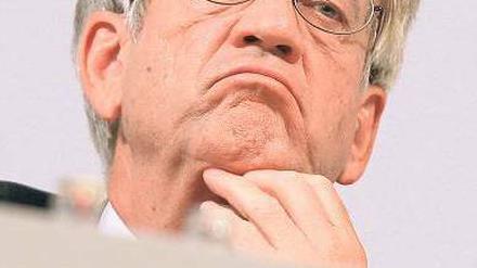 Die Welt von "Mr. Siemens". Nachdenklich absolvierte er einen seiner letzten größeren Auftritte, die Hauptversammlung der Deutschen Bank 2008 – er saß damals dort noch im Aufsichtsrat. 