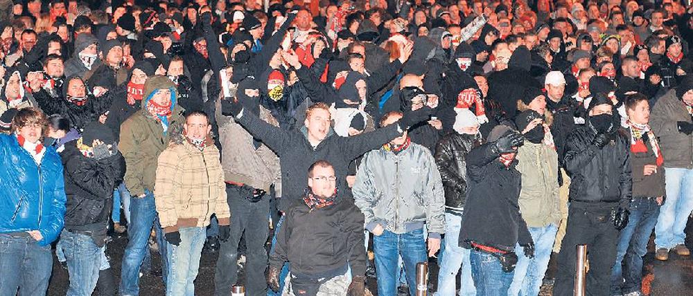 Die Wutmacher. In Stuttgart gibt es nicht nur Blockaden am Bahnhof. Foto: dpa