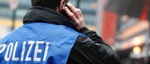 Das Ansehen der Politik ist bei den Polizisten "im freien Fall", erklärte DPolG-Chef Rainer Wendt.