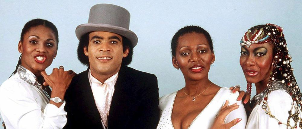 Die Band Boney M. mit dem Tänzer Bobby Farrell (Archivfoto 1981).