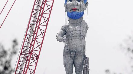 Landmarke fürs Revier. Markus Lüpertz’ „Herkules von Gelsenkirchen“. Foto: dapd