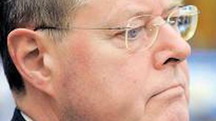 Selbstbewusst wie immer: Peer Steinbrück vor dem Ausschuss.
