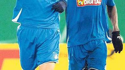 Gemeinsam weiter: Sigurdsson und Demba Ba stehen mit Hoffenheim im Viertelfinale des DFB-Pokals