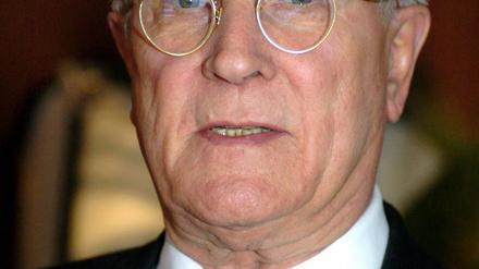 Alfred Müller.