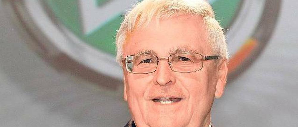 Bald vor noch einem Logo? Theo Zwanziger vor dem Schriftzug des DFB. 