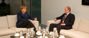 Wladimir Putin zu Gast im Kanzleramt bei Angela Merkel.